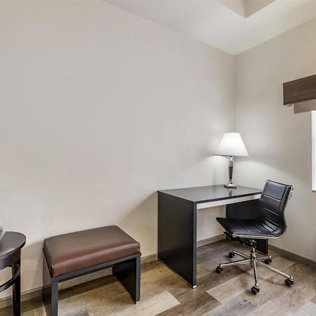 נורת' ליטל רוק Best Western Plus Jfk Inn & Suites מראה חיצוני תמונה
