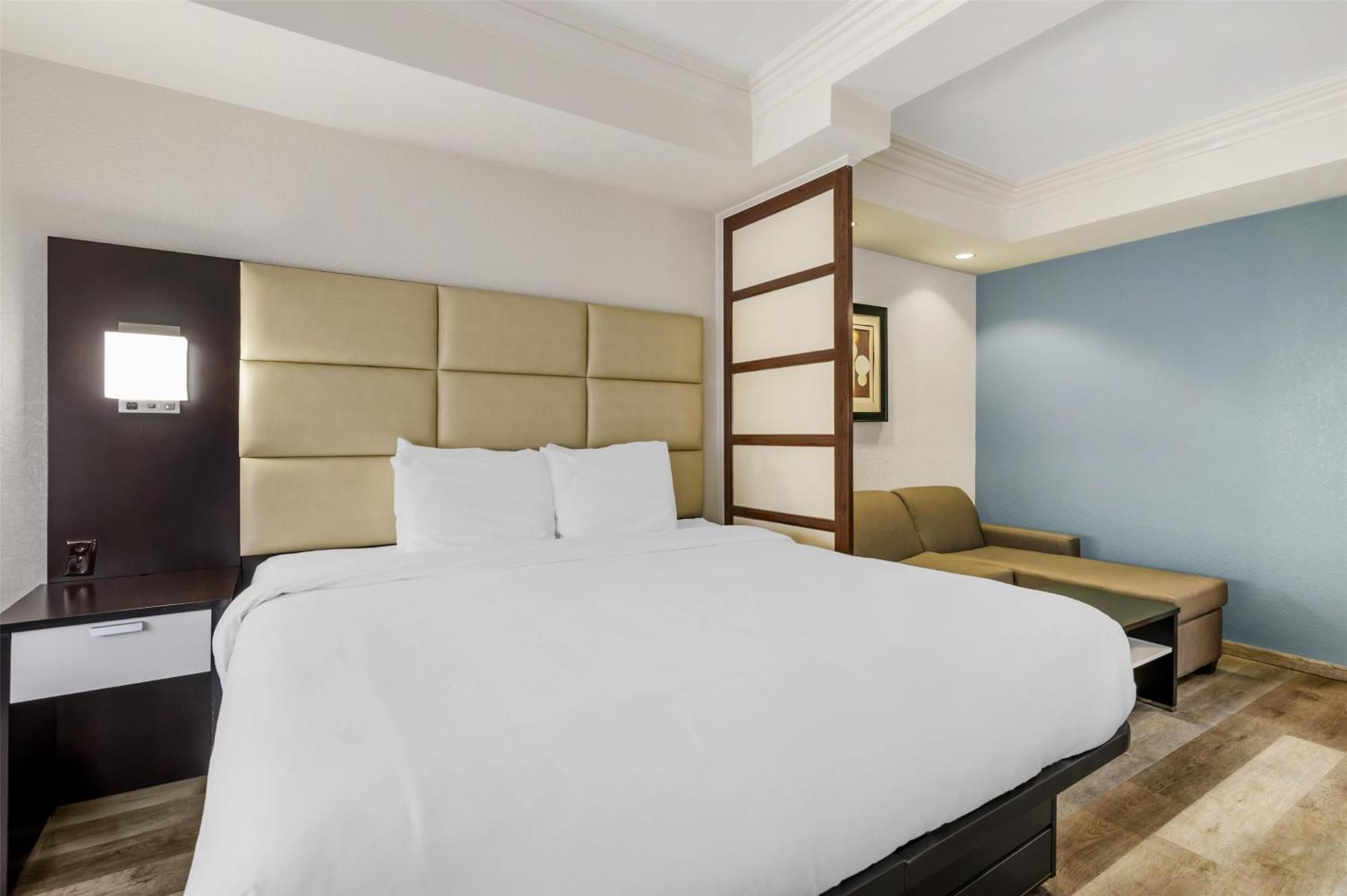 נורת' ליטל רוק Best Western Plus Jfk Inn & Suites מראה חיצוני תמונה
