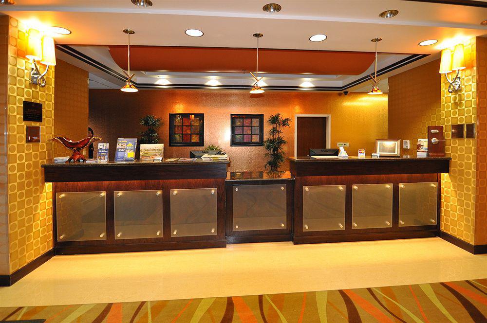 נורת' ליטל רוק Best Western Plus Jfk Inn & Suites מראה פנימי תמונה